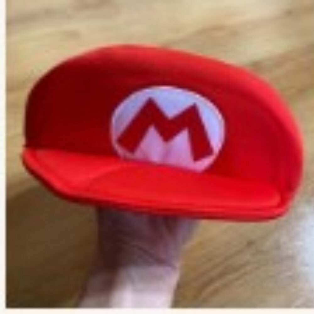Super Mario hat